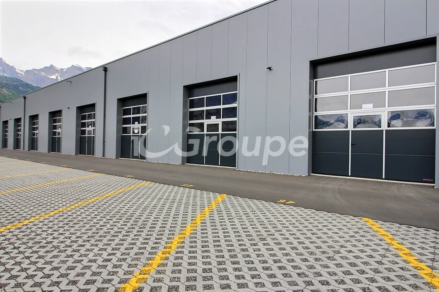 Small Storage Box 143.1 m² / Workshop in Saxon | Available Immediately - Photo 2 of 10