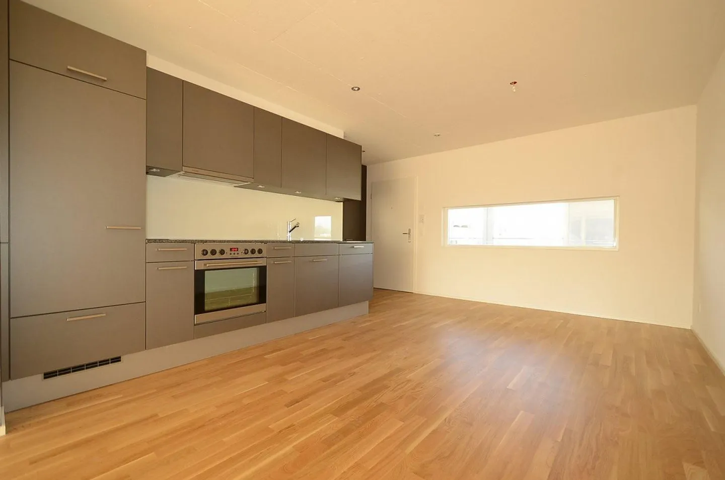 Open Living Space in Liebefeld - Photo 1 of 7