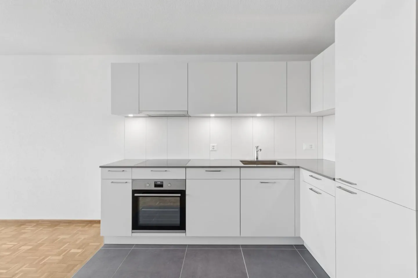 Renovated 3.5 Room Apartment - Photo 4 of 9