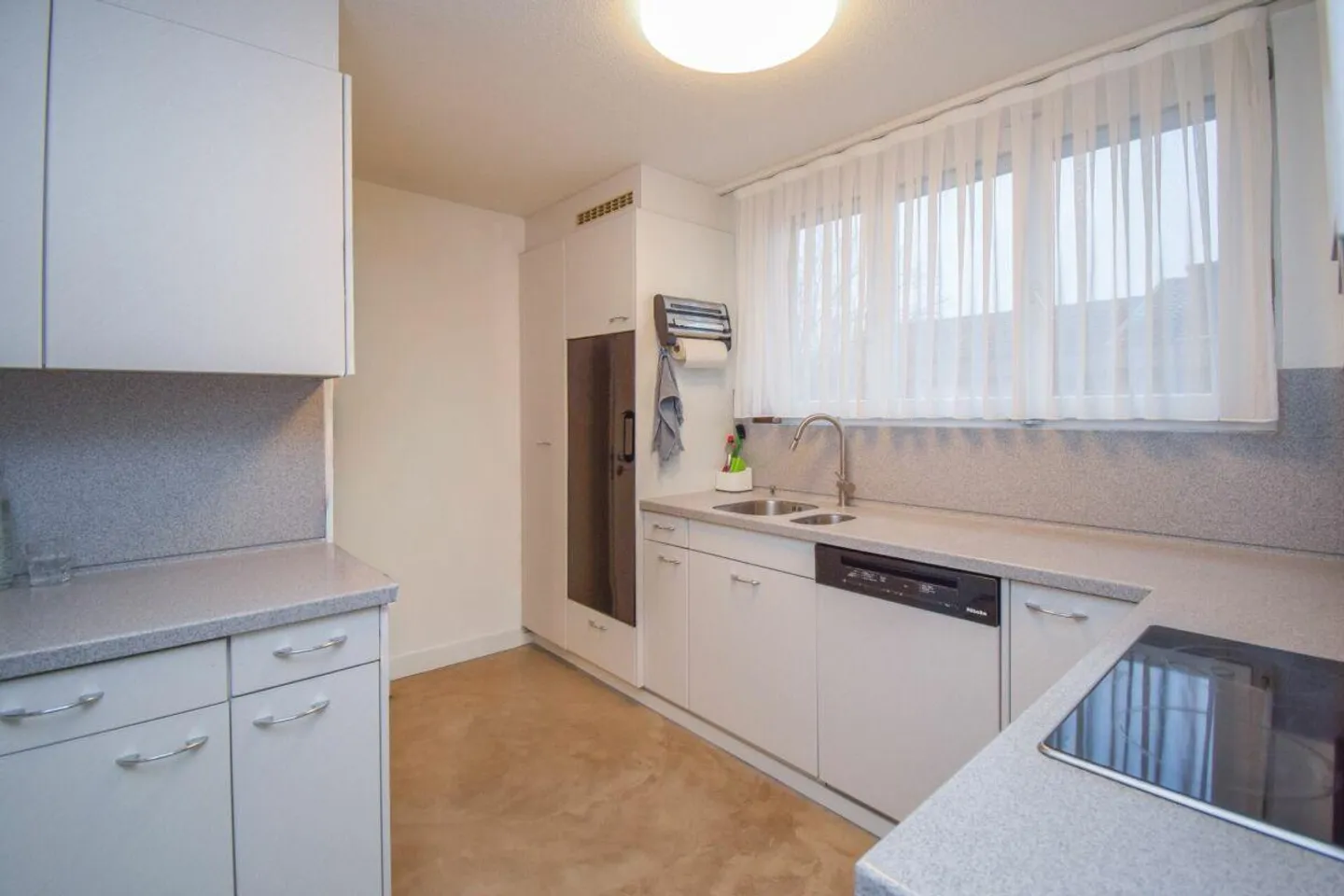 6.5-Room Single-Family House in Family-Friendly Location in Amriswil - Photo 15 of 28