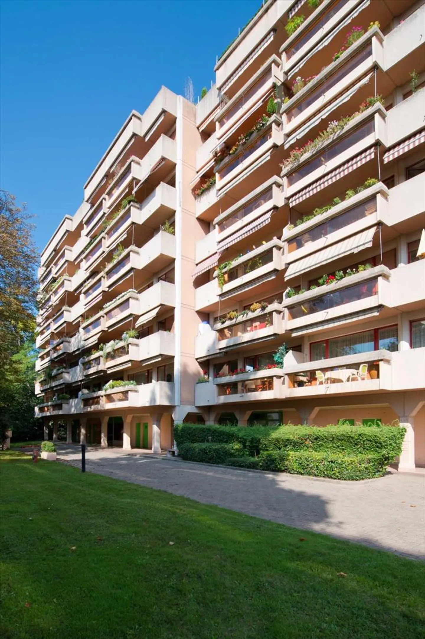 Garage individuel - Photo 1 sur 2