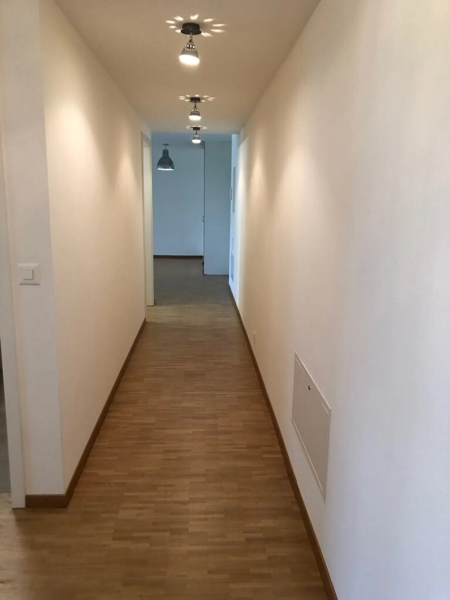 Opportunité unique ! Bel appartement dans un quartier résidentiel ! - Photo 2 sur 8