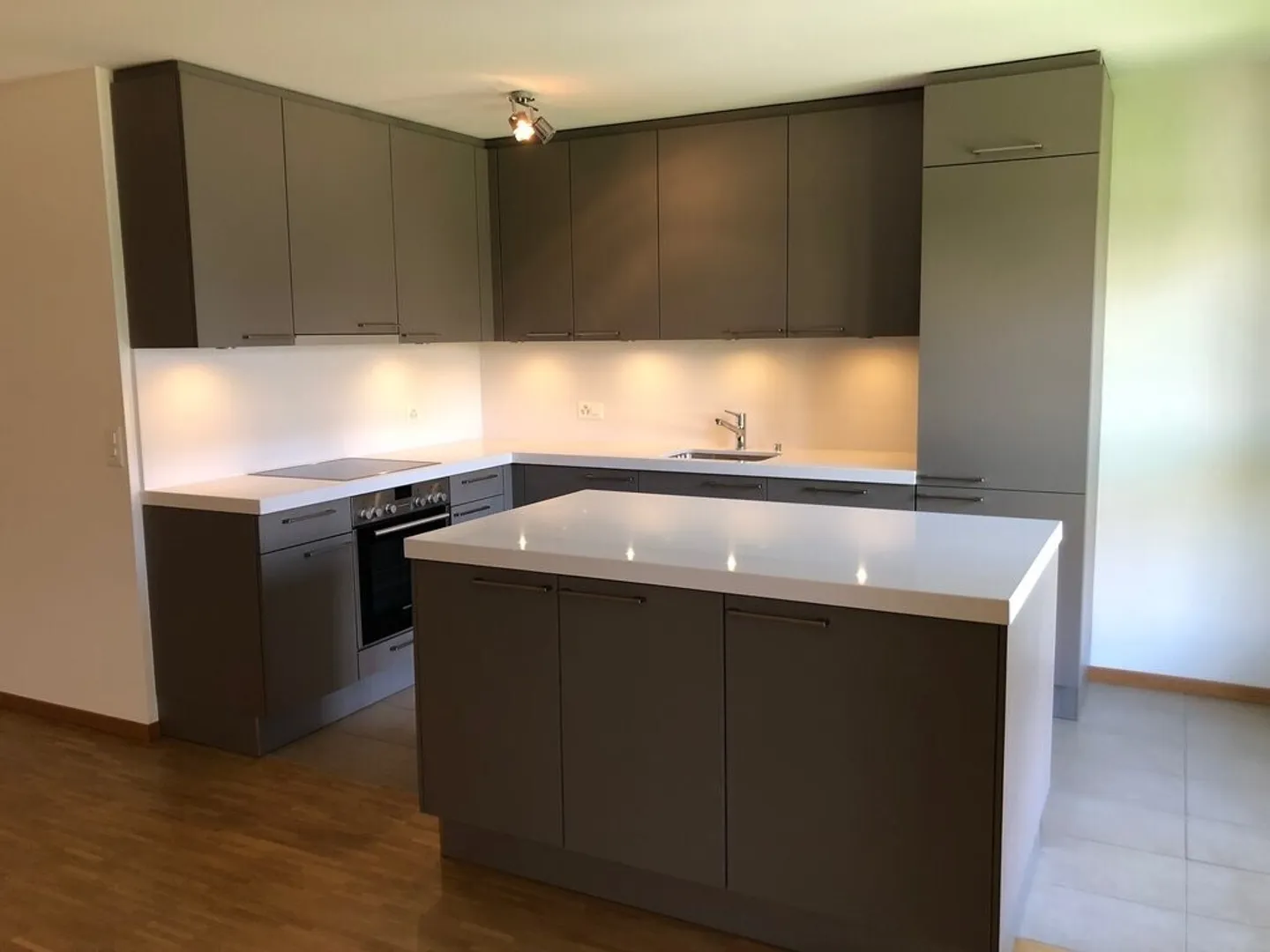 Opportunité unique ! Bel appartement dans un quartier résidentiel ! - Photo 4 sur 8