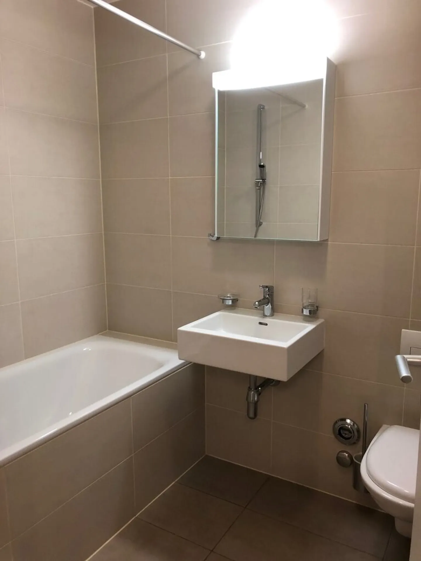 Opportunité unique ! Bel appartement dans un quartier résidentiel ! - Photo 7 sur 8