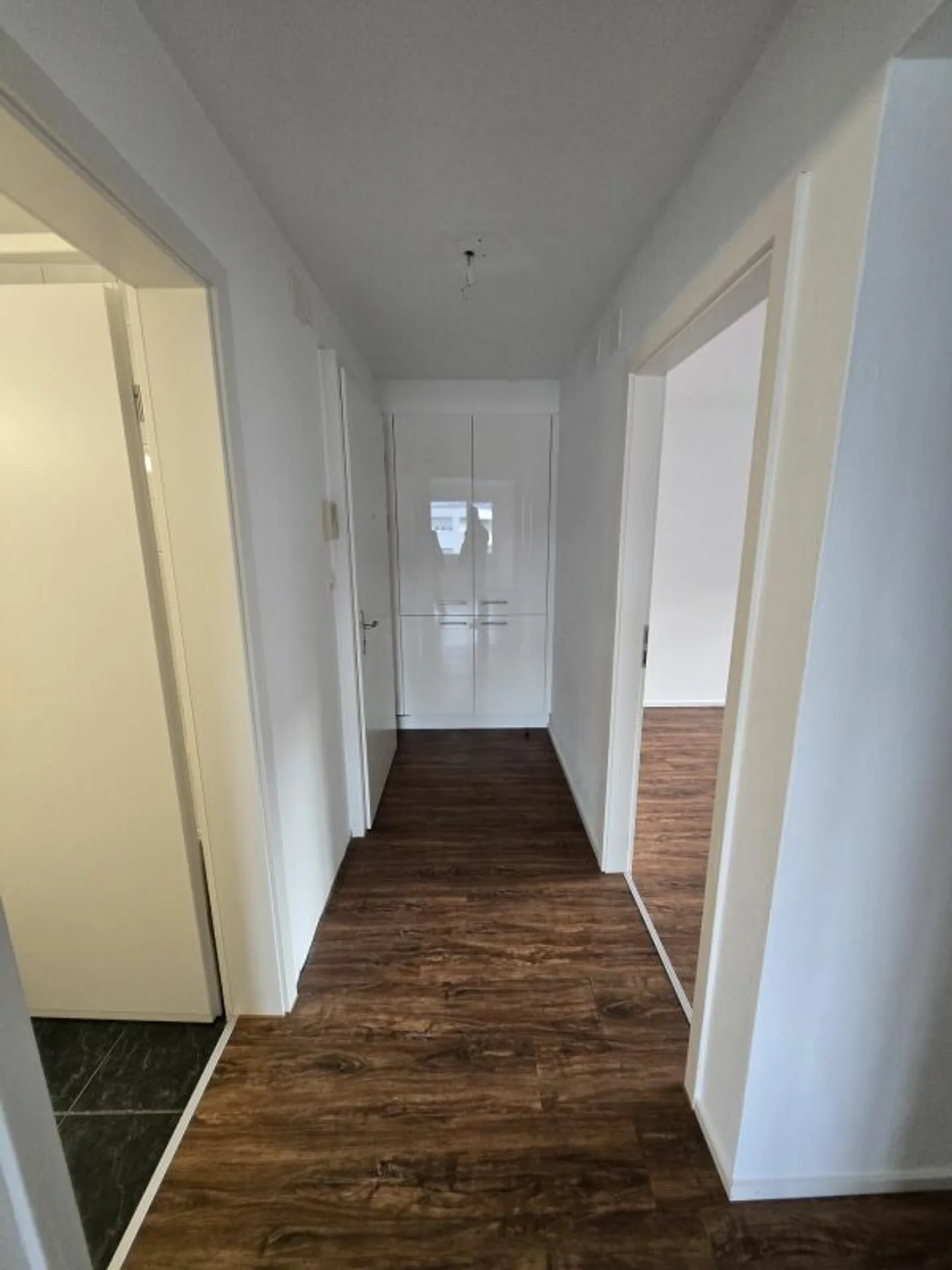 Beautiful 3.5 room apartment in a beautiful location now still available! - Photo 3 of 9