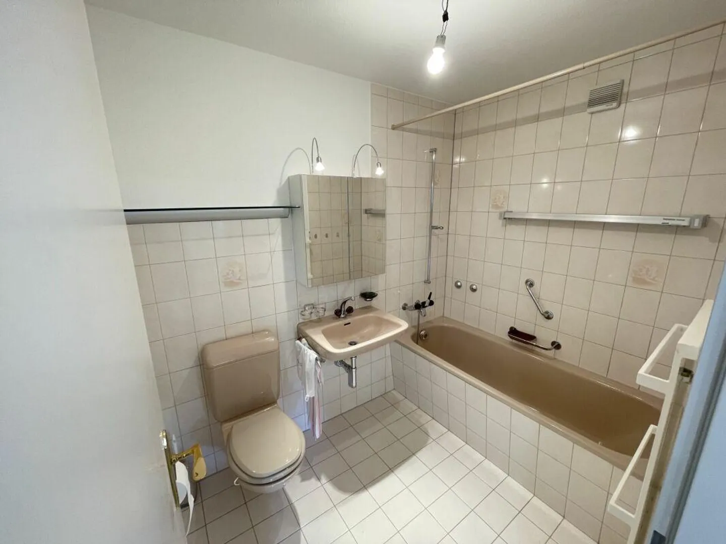 3.5 Room Apartment in Beringen - Photo 6 of 11