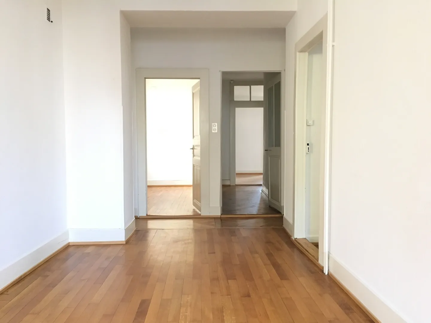 Appartement de 5,5 pièces de 112 m2 avec charme - Photo 5 sur 7
