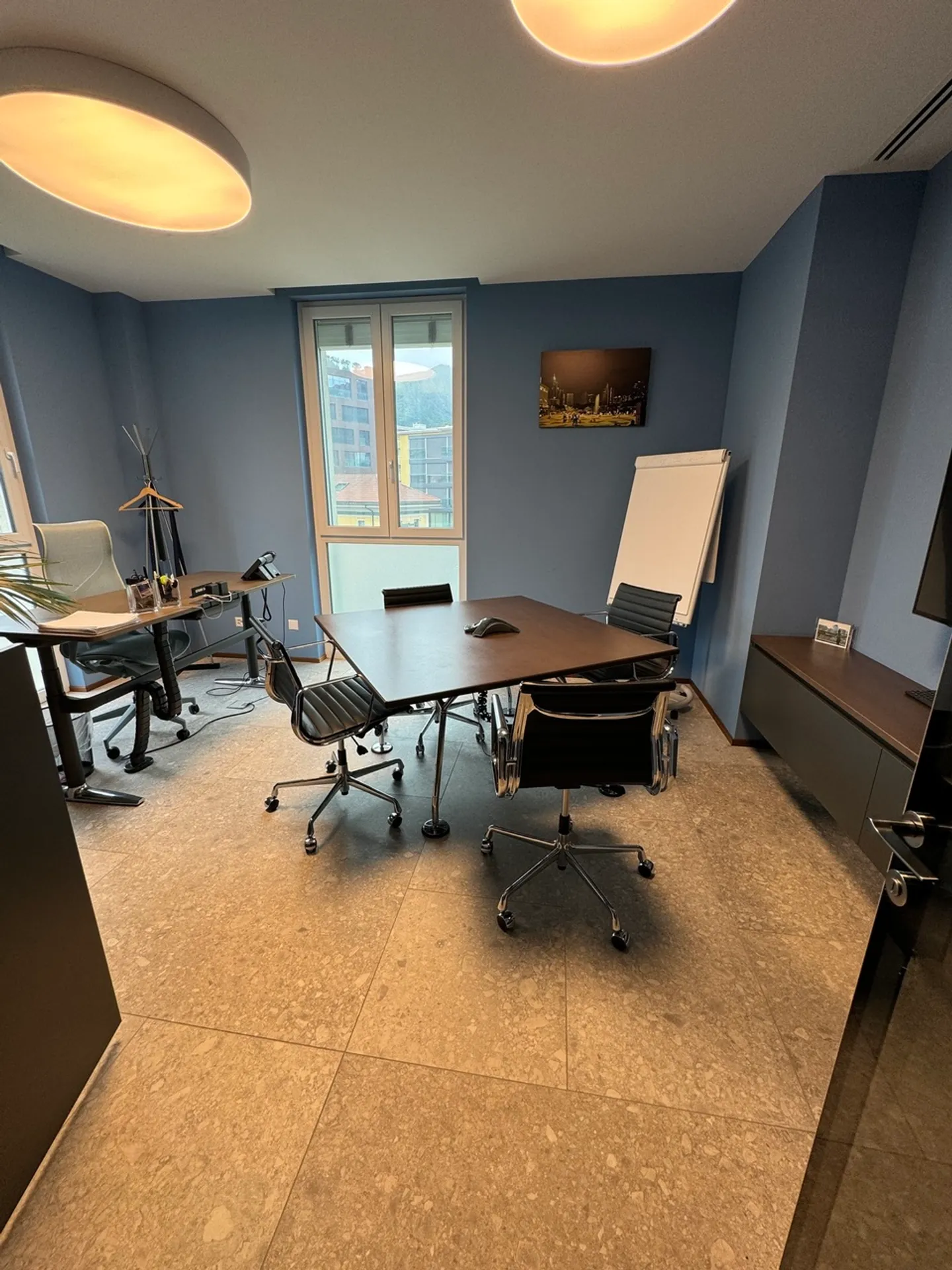 Office space for rent - Photo 4 of 7
