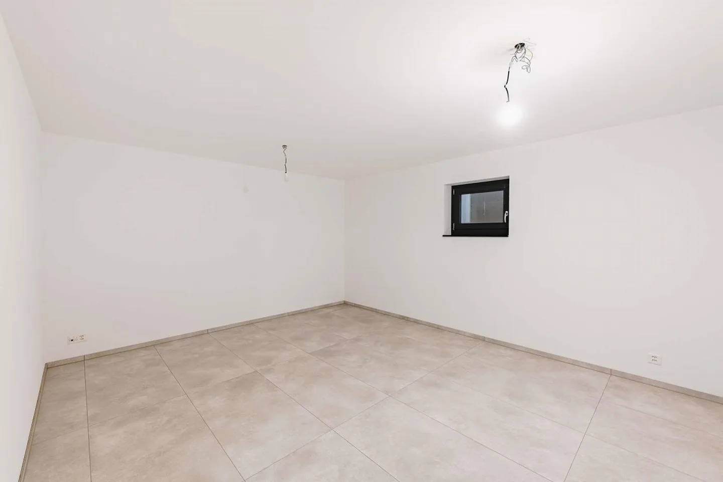 Semi-Detached House in the Center of Neunkirch - Photo 10 of 19