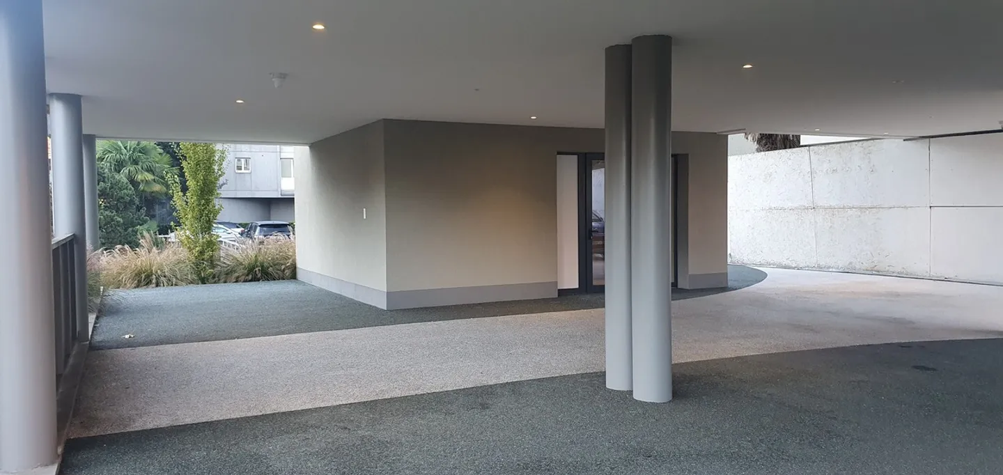 Office space for rent - Photo 7 of 7