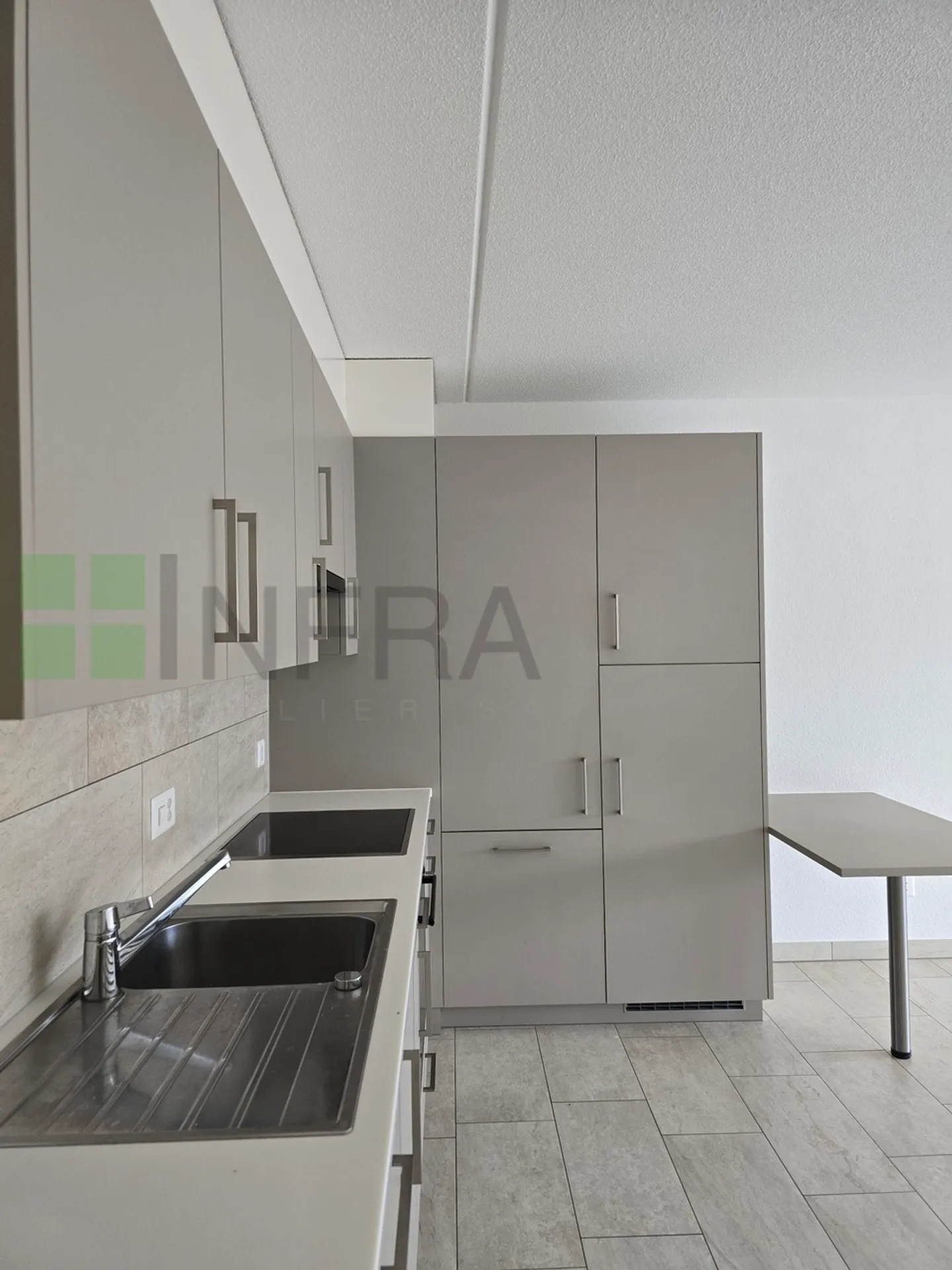 65 m2 angepasste Unterkunft im 1. Stock - Foto 1 von 7
