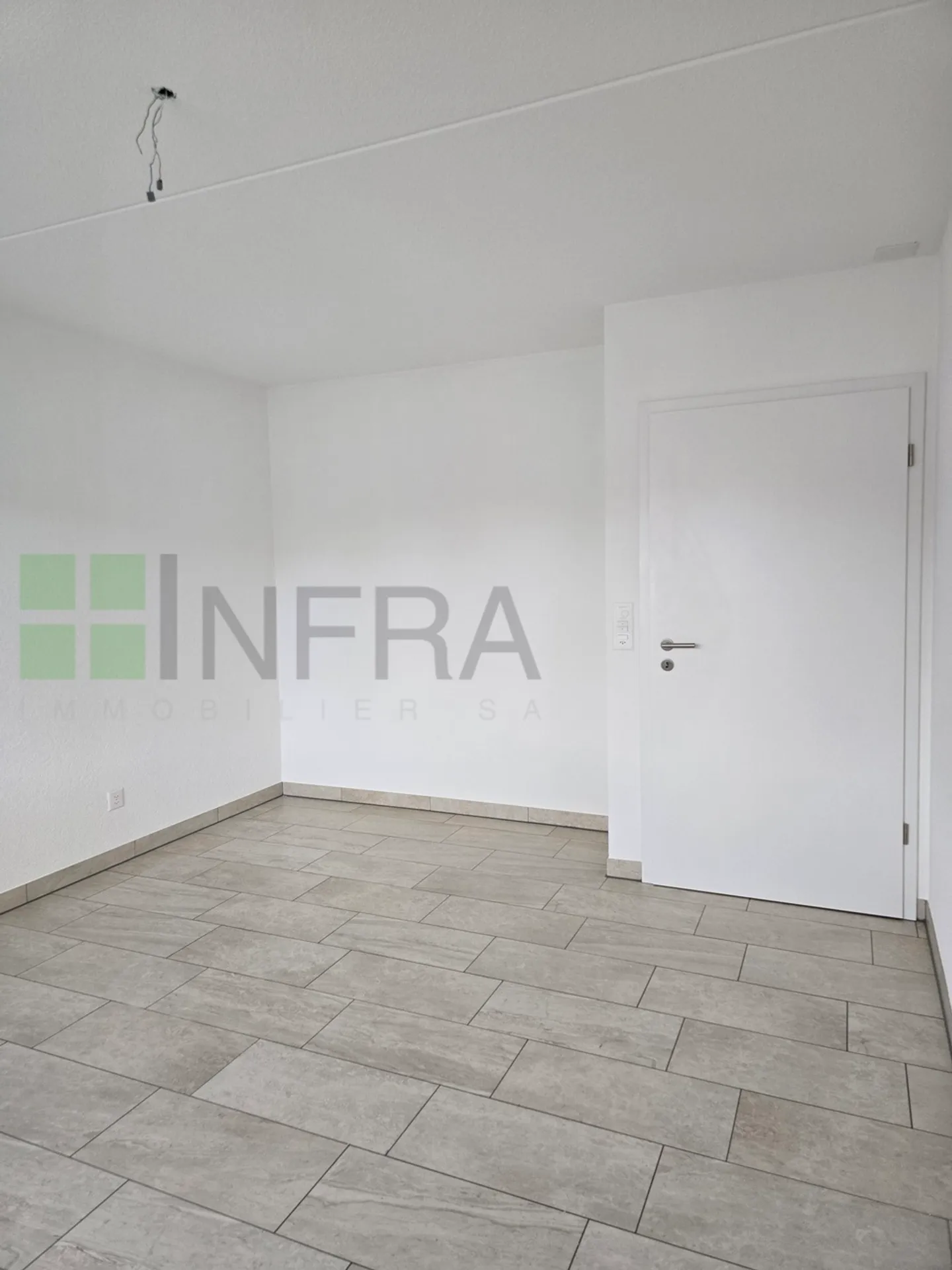 65 m2 angepasste Unterkunft im 1. Stock - Foto 3 von 7