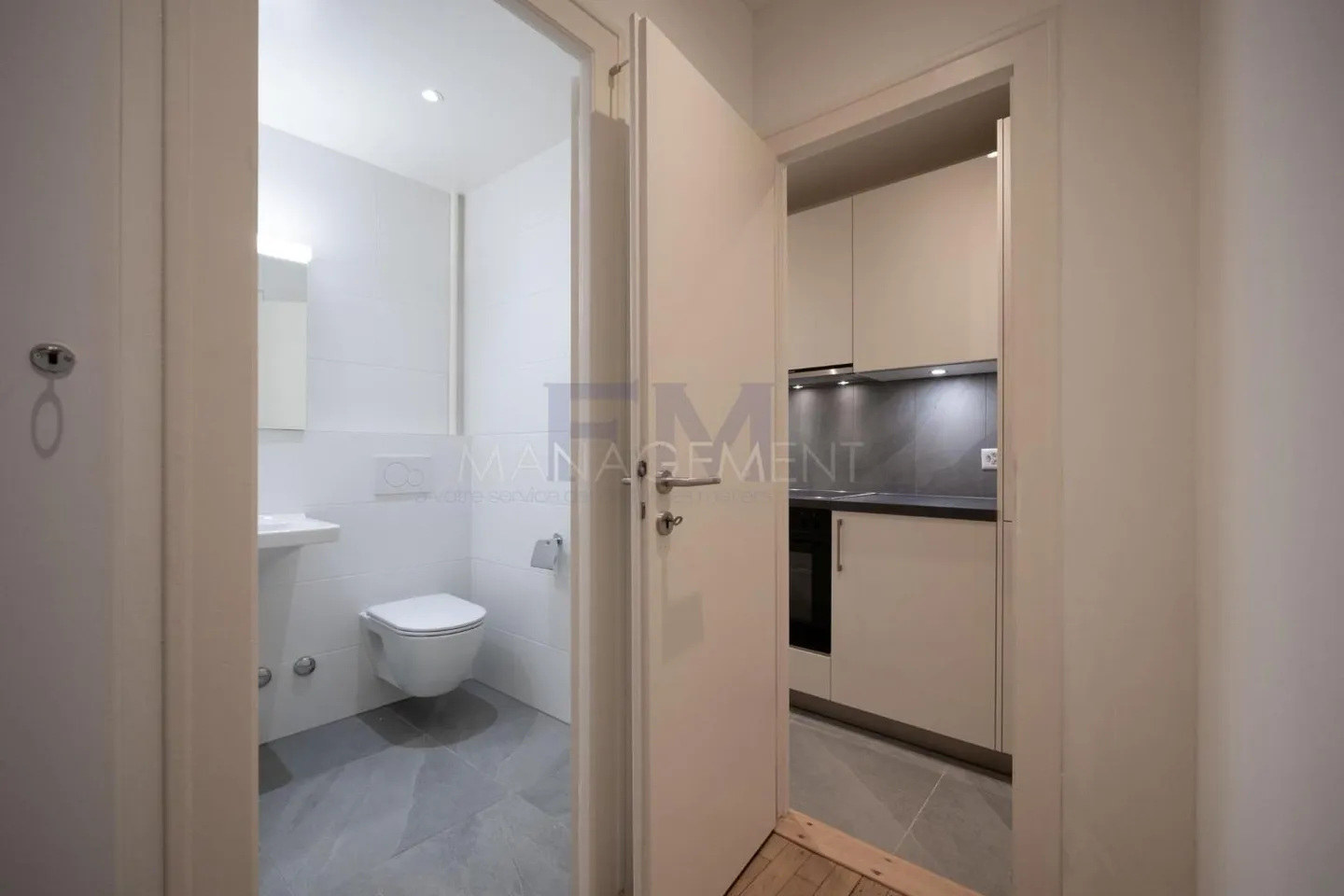 Riva sinistra, passeggiata, 1 camera al 1° piano, ca. 23m2 - Foto 4 di 10