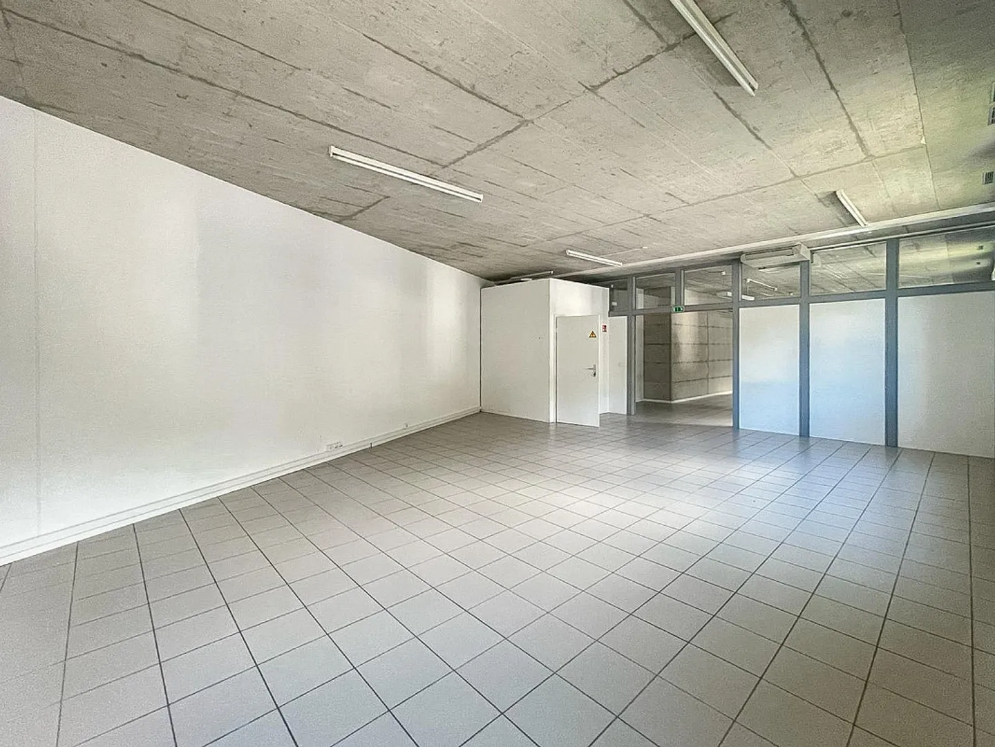 Spazioso locale ufficio a Mezzovico - Foto 1 di 7