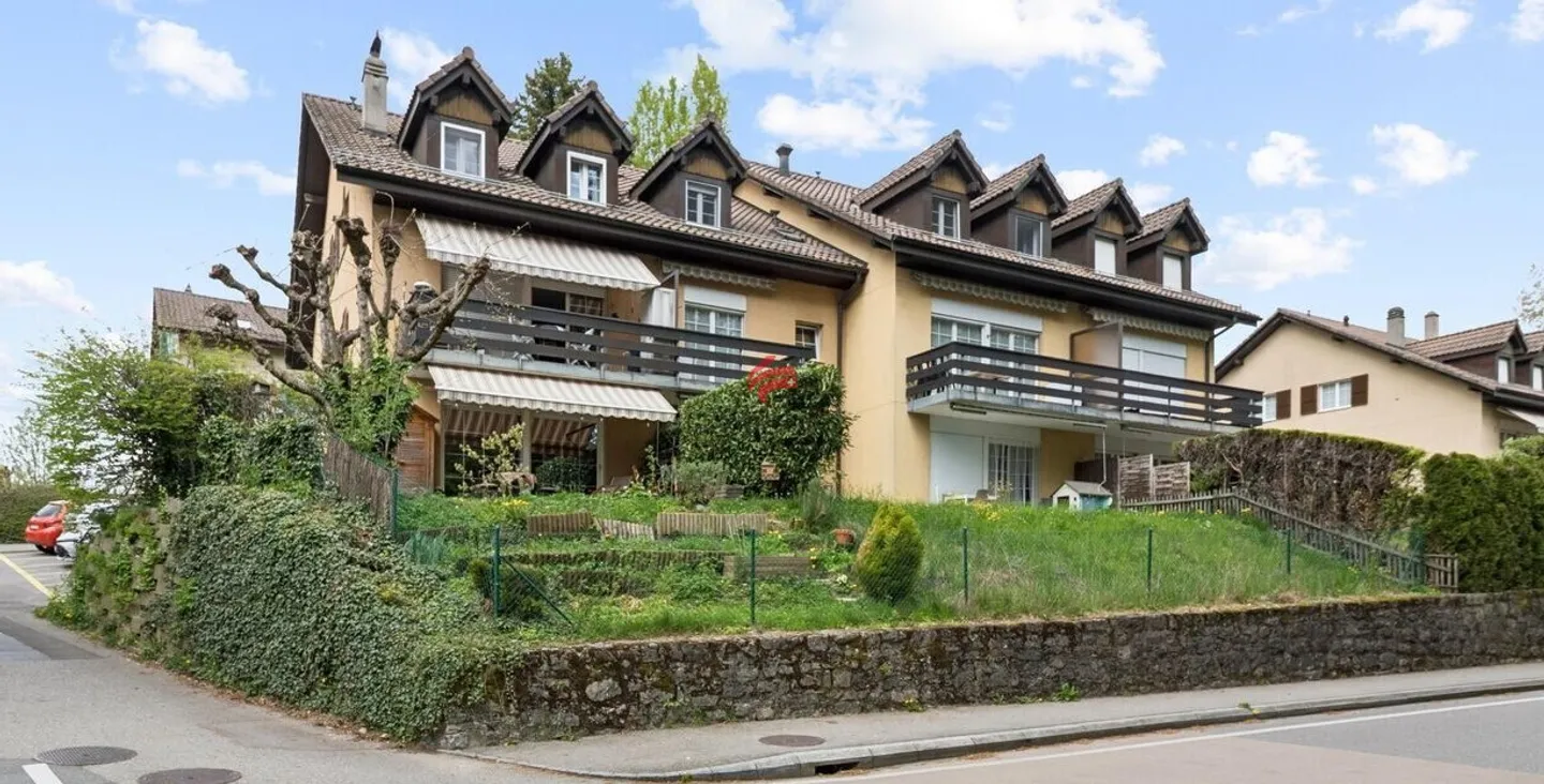 Dans le grenier avec caractère : appartement de 4,5 pièces de qualité - Photo 1 sur 10