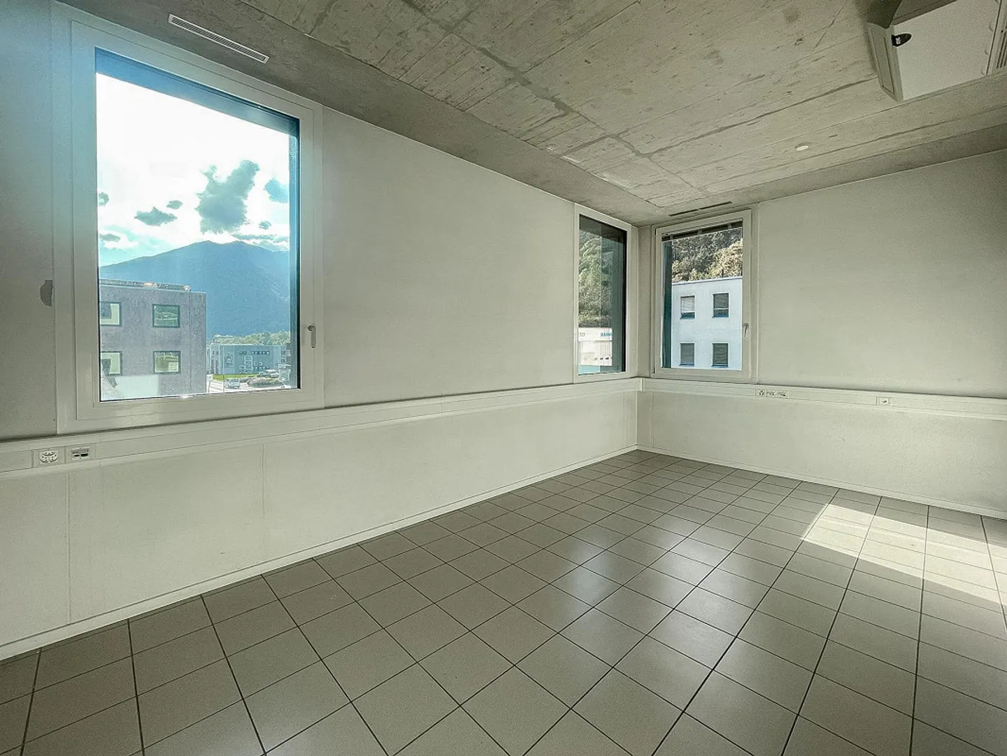 Spazioso locale ufficio a Mezzovico - Foto 5 di 7