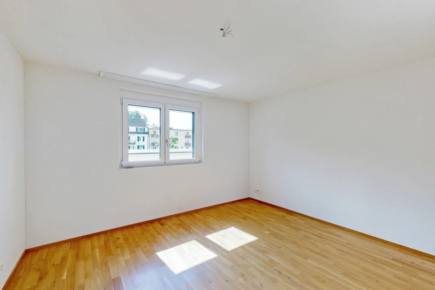 Modern Apartment in Central Lucerne - Photo 7 of 8