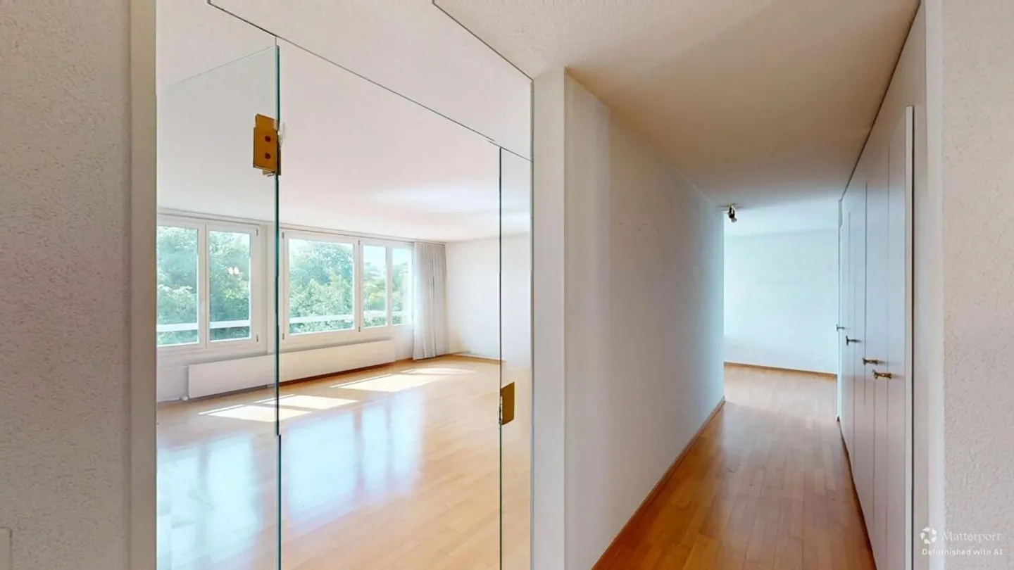 APPARTEMENT 5.5 CHAMBRES AVEC VUE SUR LE VERDURE - Photo 4 sur 15