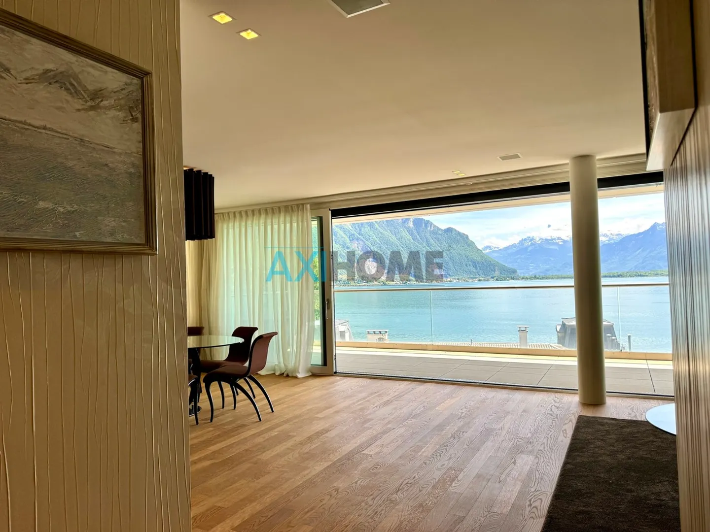 The lake at your feet, are you dreaming of it? - Photo 1 of 28