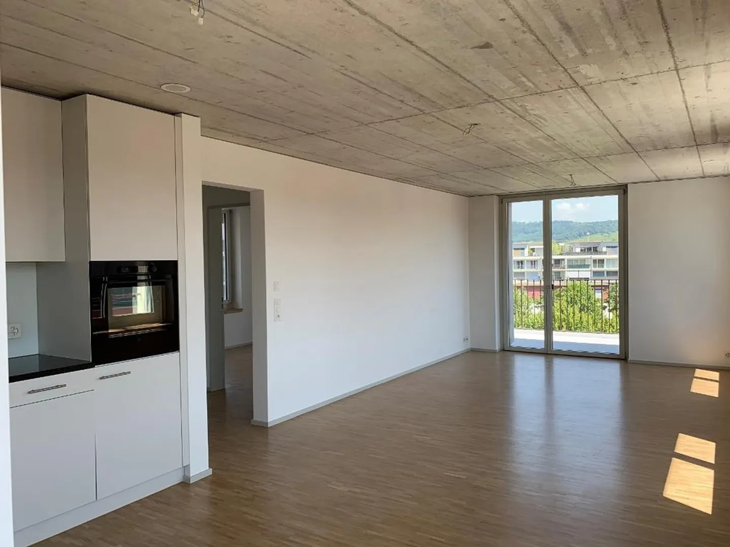Wohnung mit Dachterrasse - Foto 1 von 11