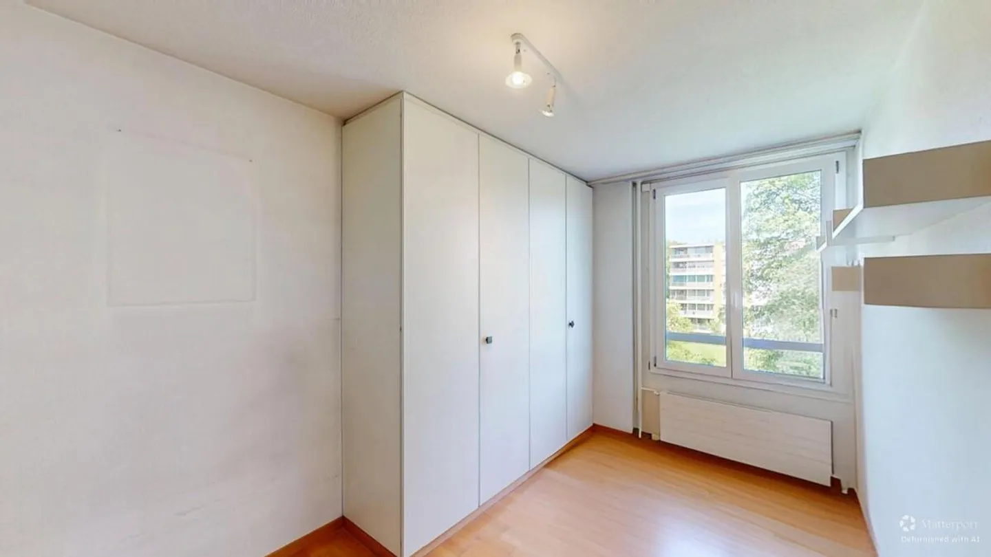 APPARTEMENT 5.5 CHAMBRES AVEC VUE SUR LE VERDURE - Photo 14 sur 15