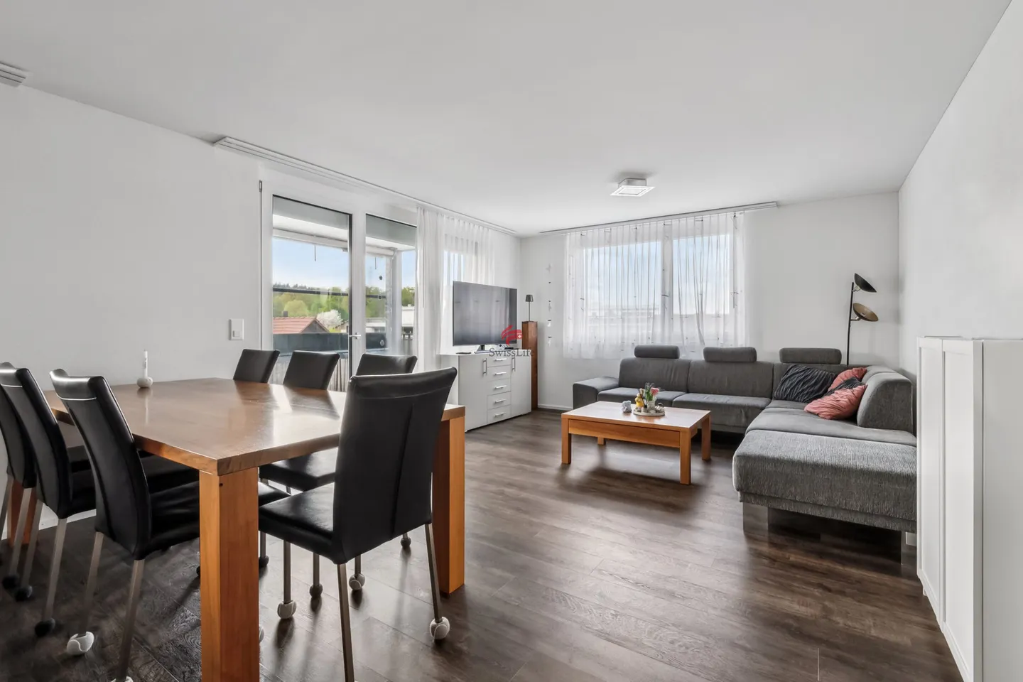Apartment for sale - Photo 2 of 9