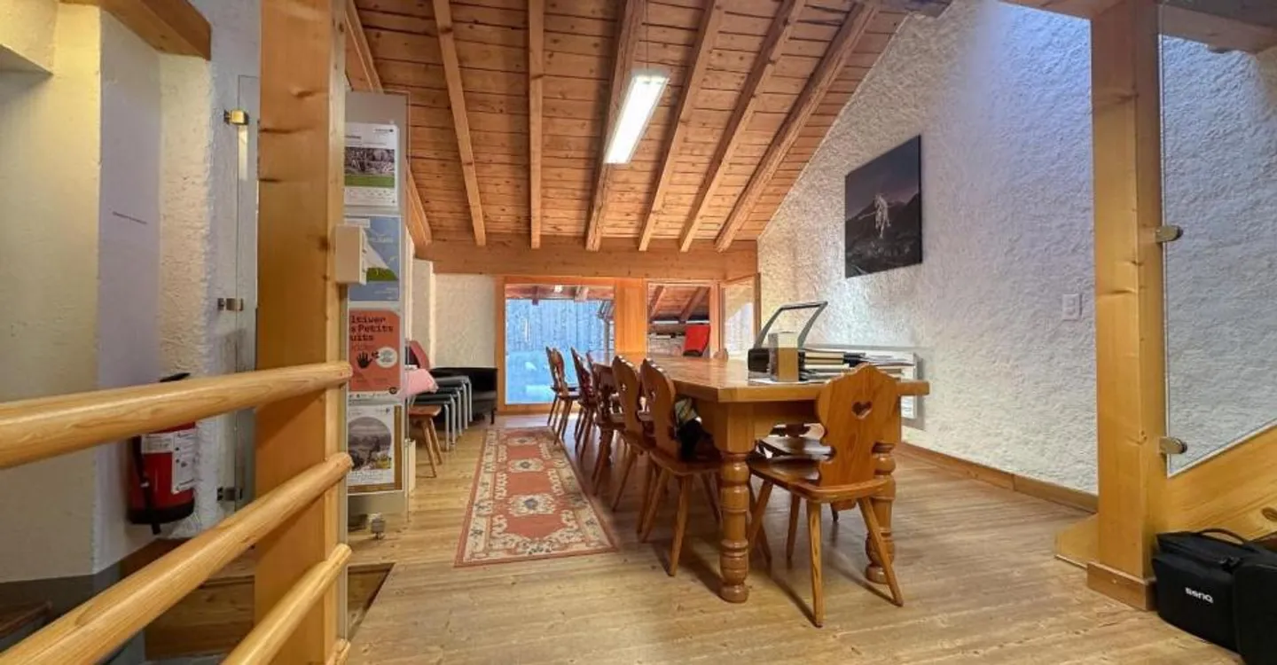 Village house with 6.5 rooms in Sembrancher - Photo 1 of 12