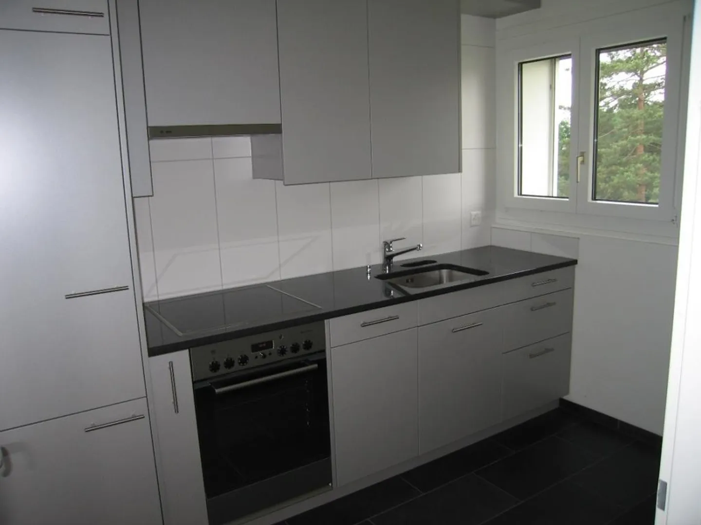 Petit mais agréable... Appartement 1 pièce à Dietlikon - Photo 2 sur 3