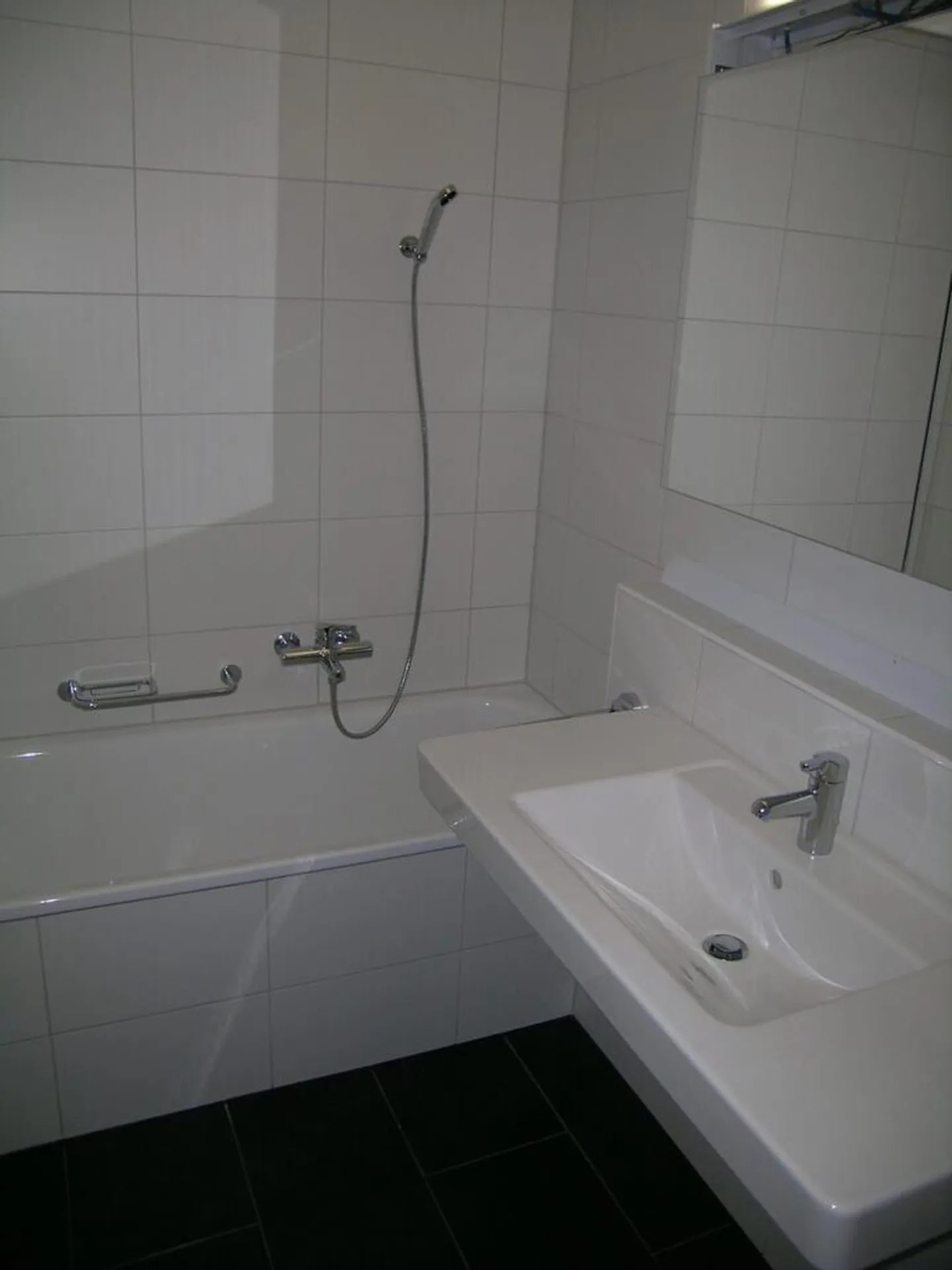 Petit mais agréable... Appartement 1 pièce à Dietlikon - Photo 3 sur 3