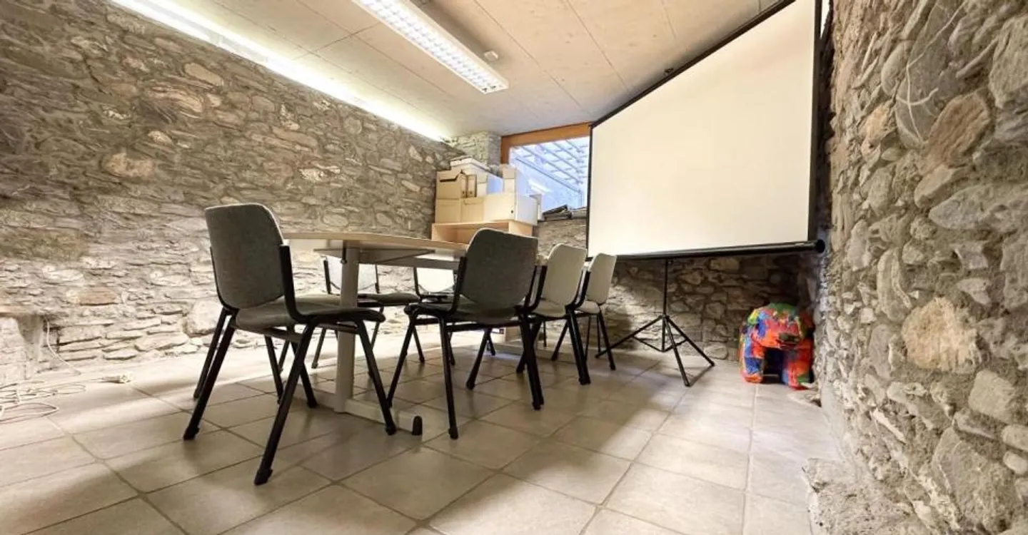 Village house with 6.5 rooms in Sembrancher - Photo 3 of 12