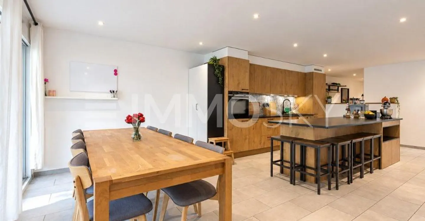 Appartement moderne avec jardin privé - Photo 3 sur 5