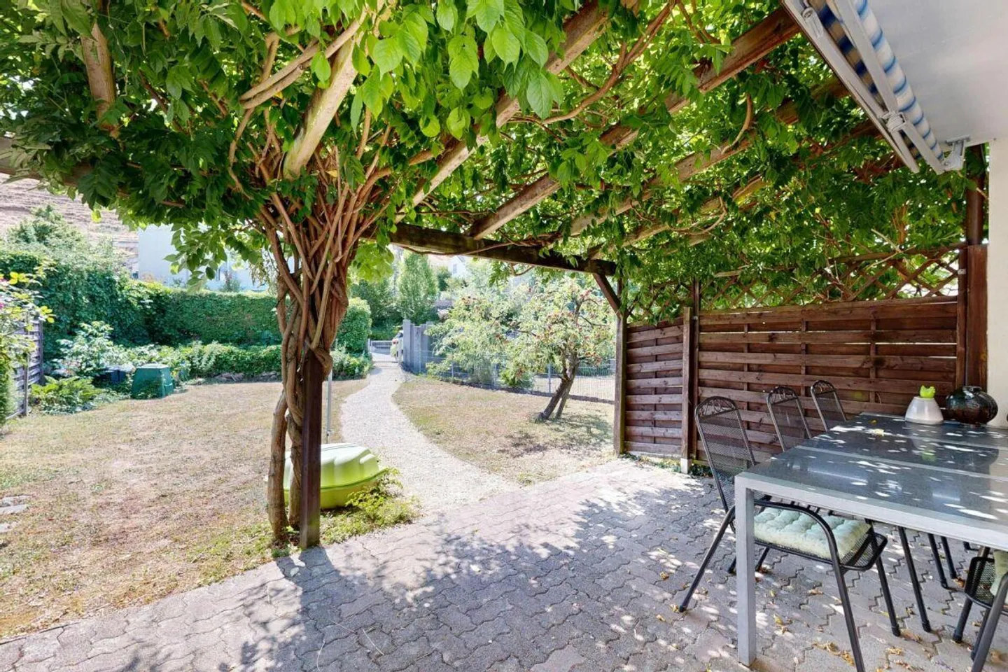 Charmantes Einfamilienhaus mit Garten - Foto 7 von 22