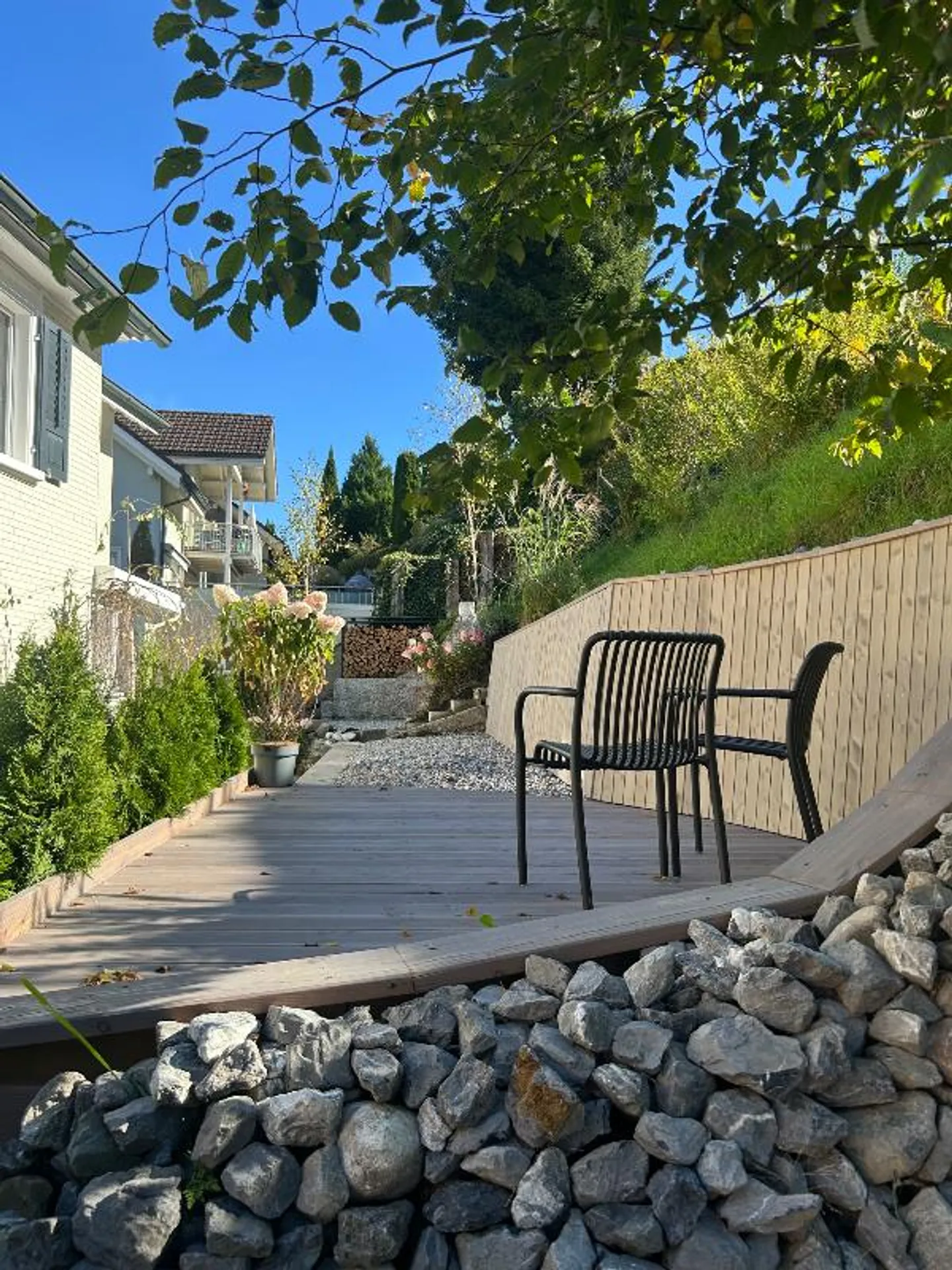 9.5 Room Single Family House - Photo 4 of 5