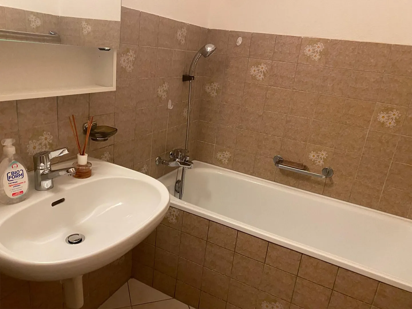 Appartement spacieux de 3,5 pièces avec patio et place de parking souterrain - Photo 9 sur 10