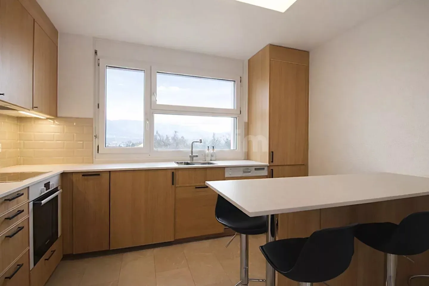 Schönes Dachgeschoss Appartement - Foto 2 von 6