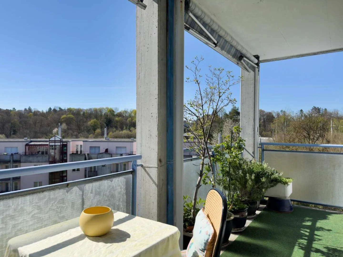 Living near the Aare: Sunny 2.5-room apartment with balcony and views... - Photo 13 of 21