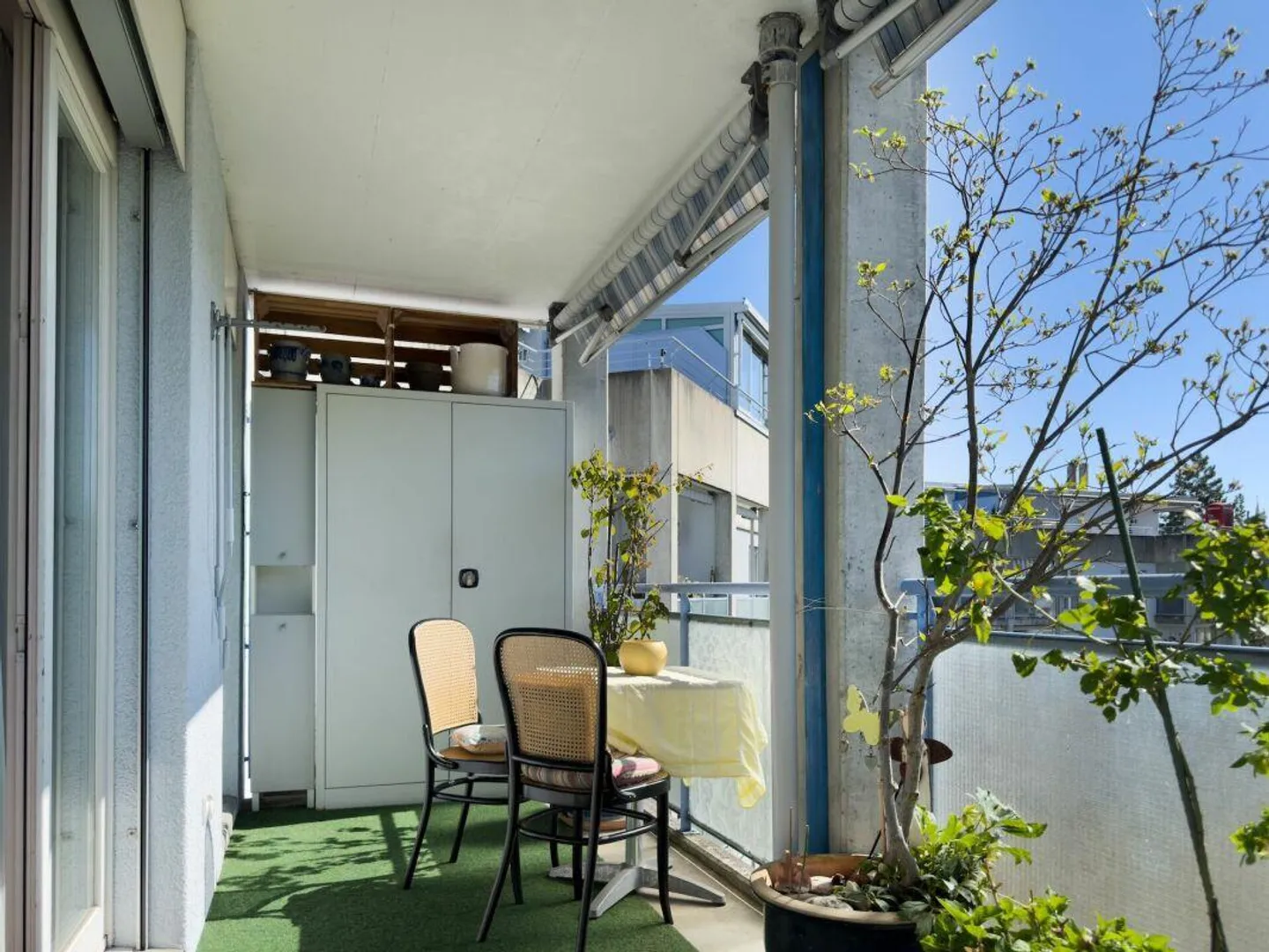 Living near the Aare: Sunny 2.5-room apartment with balcony and views... - Photo 15 of 21
