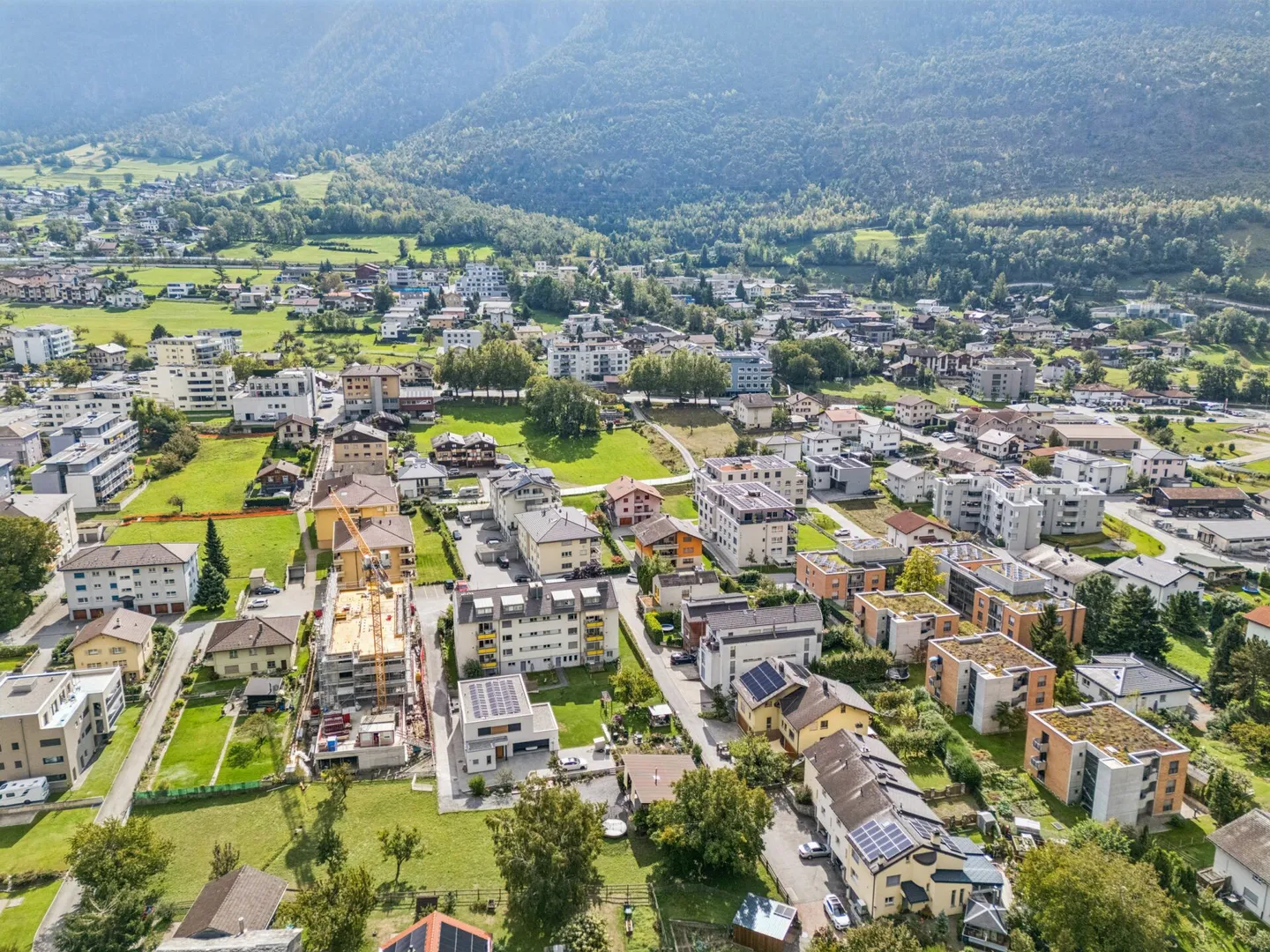 Wohnen zwischen Stadt und Alpen - Ihre 5.5-Zimmer-Etagenwohnung am Jesuitenweg - Foto 2 von 13