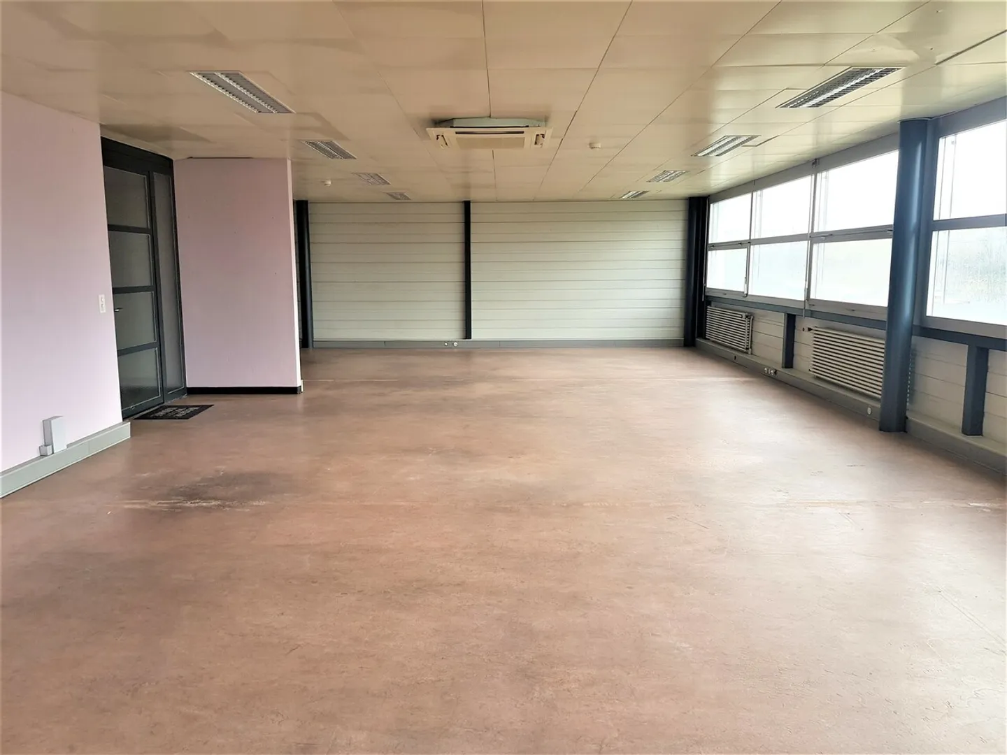 Espace Commercial à Villeneuve - Photo 5 sur 13