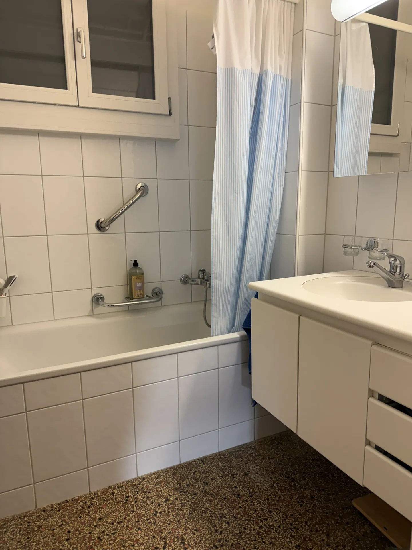 APPARTAMENTO 4 STANZE A BERN, ARREDATO, TEMPORANEO - Foto 10 di 10