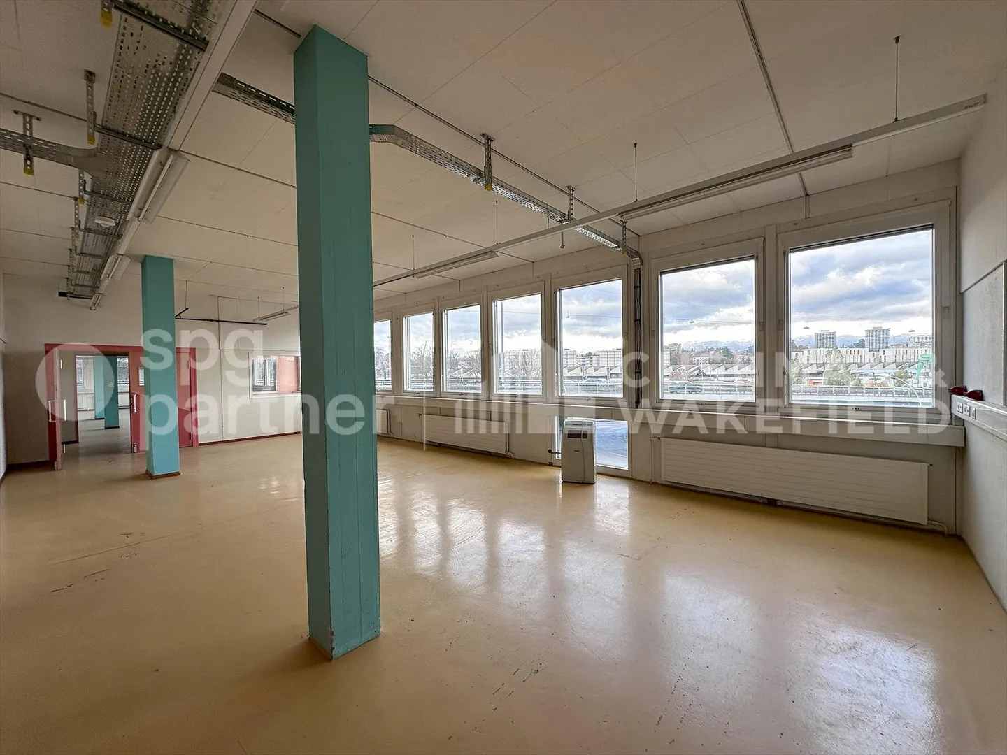 "Jeunes 47" - Spazi artigianali e uffici di 670 m² nel cuore di Praille - Foto 4 di 5