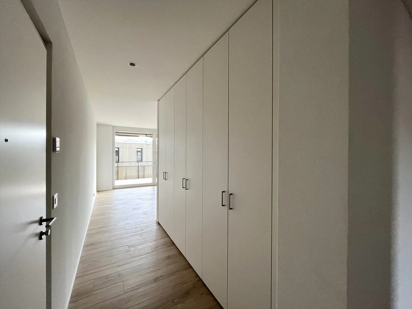 05654 - Appart. 3½ Locali - IMP. CHAMP-RIOND 18 - MATRAN - Foto 7 di 9