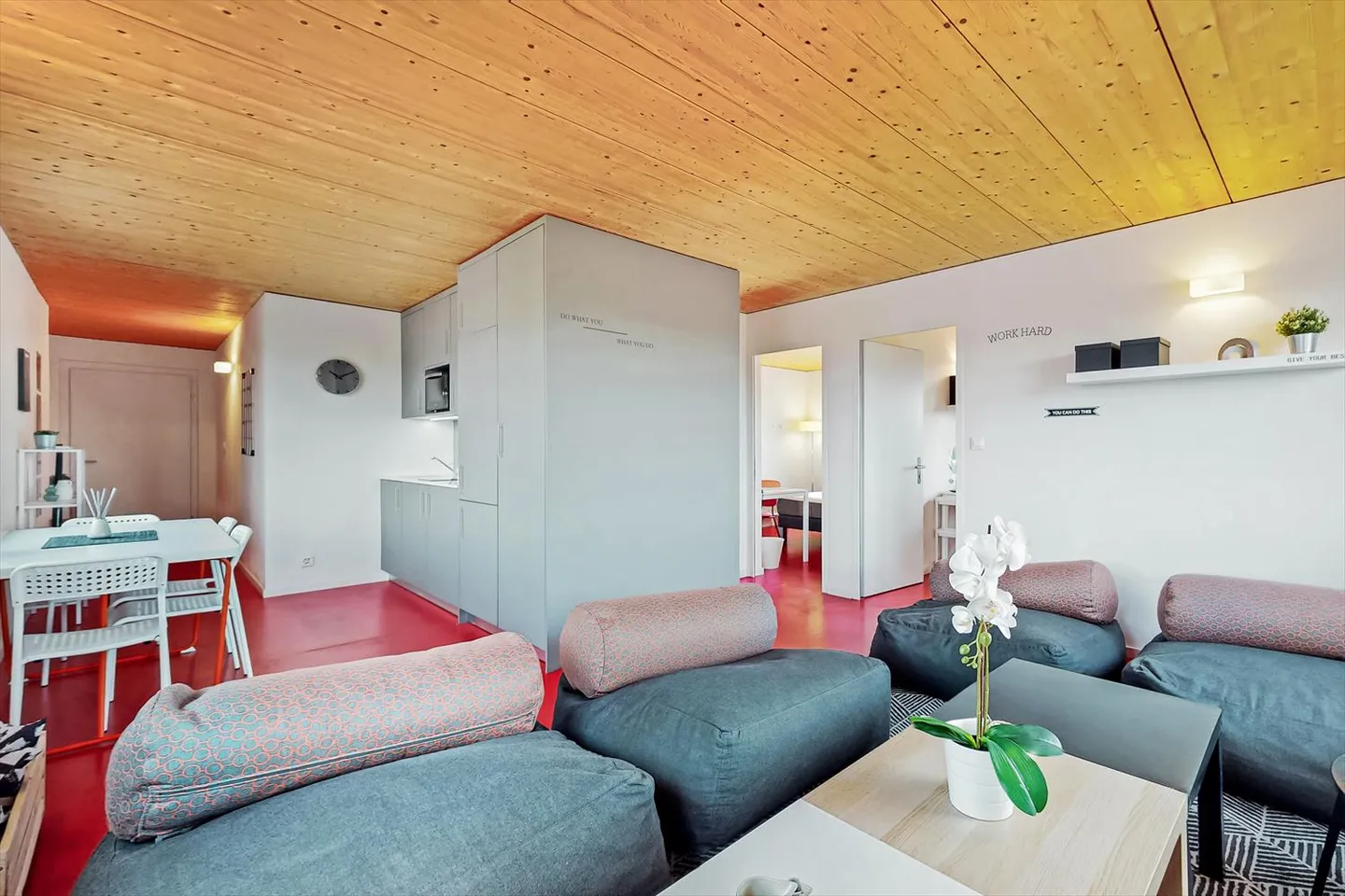 Ampio appartamento arredato! - Foto 7 di 11