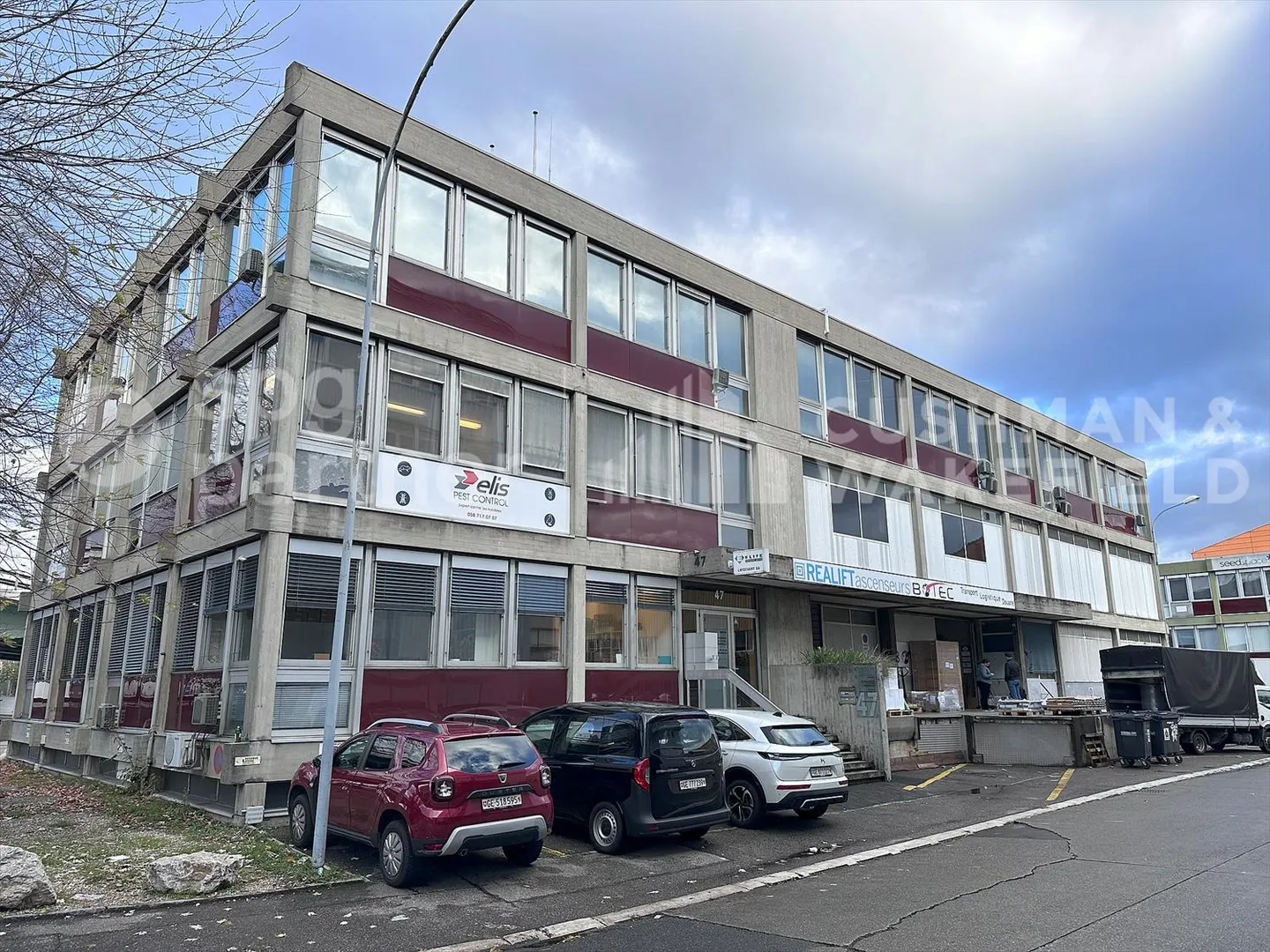 "Jeunes 47" - Spazi artigianali e uffici di 670 m² nel cuore di Praille - Foto 1 di 5