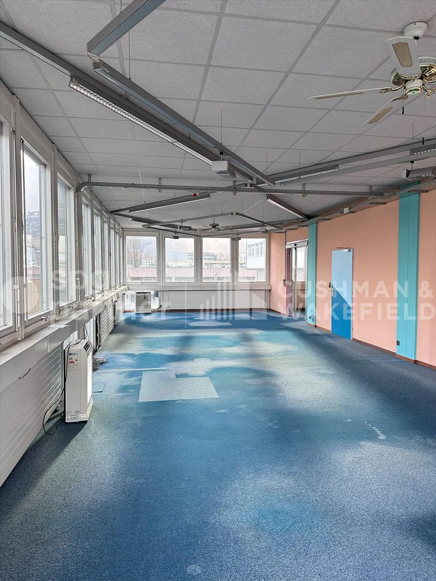 "Jeunes 47" - Spazi artigianali e uffici di 670 m² nel cuore di Praille - Foto 3 di 5