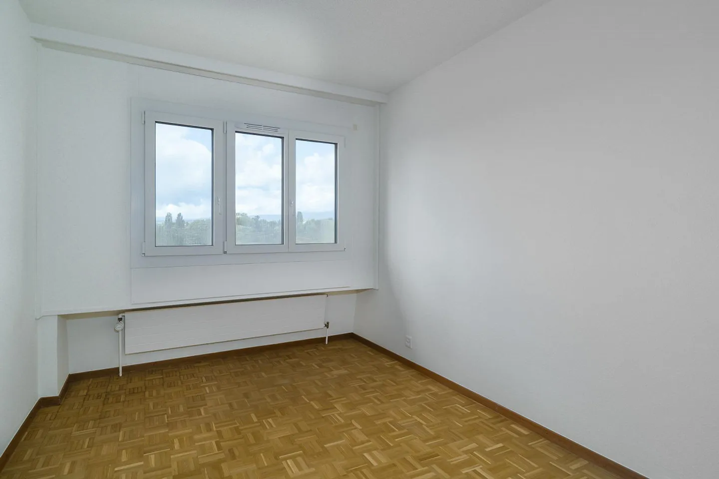 Settle in Morges! 2 rooms in a renovated building! - Photo 4 of 4