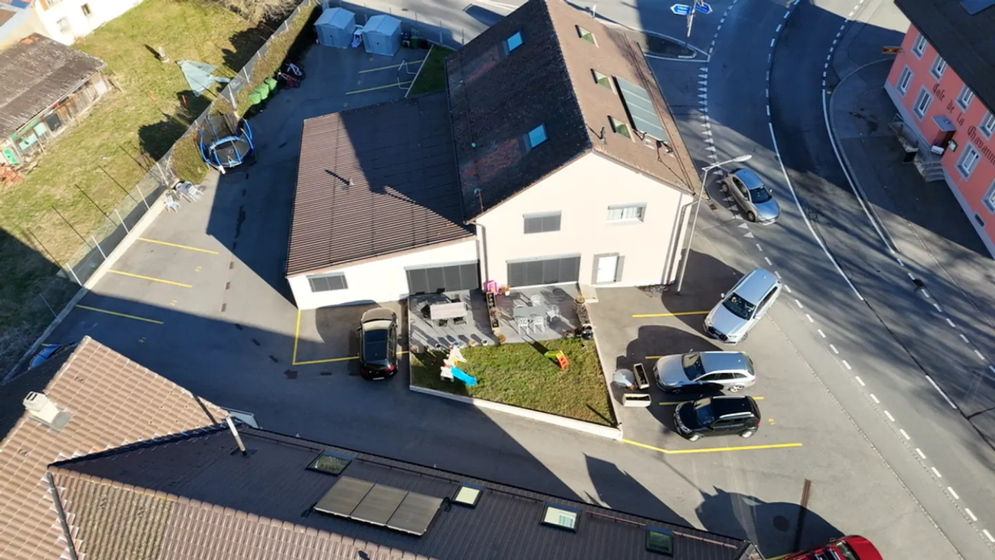 Renditeimmobilie in Oron - Foto 2 von 7