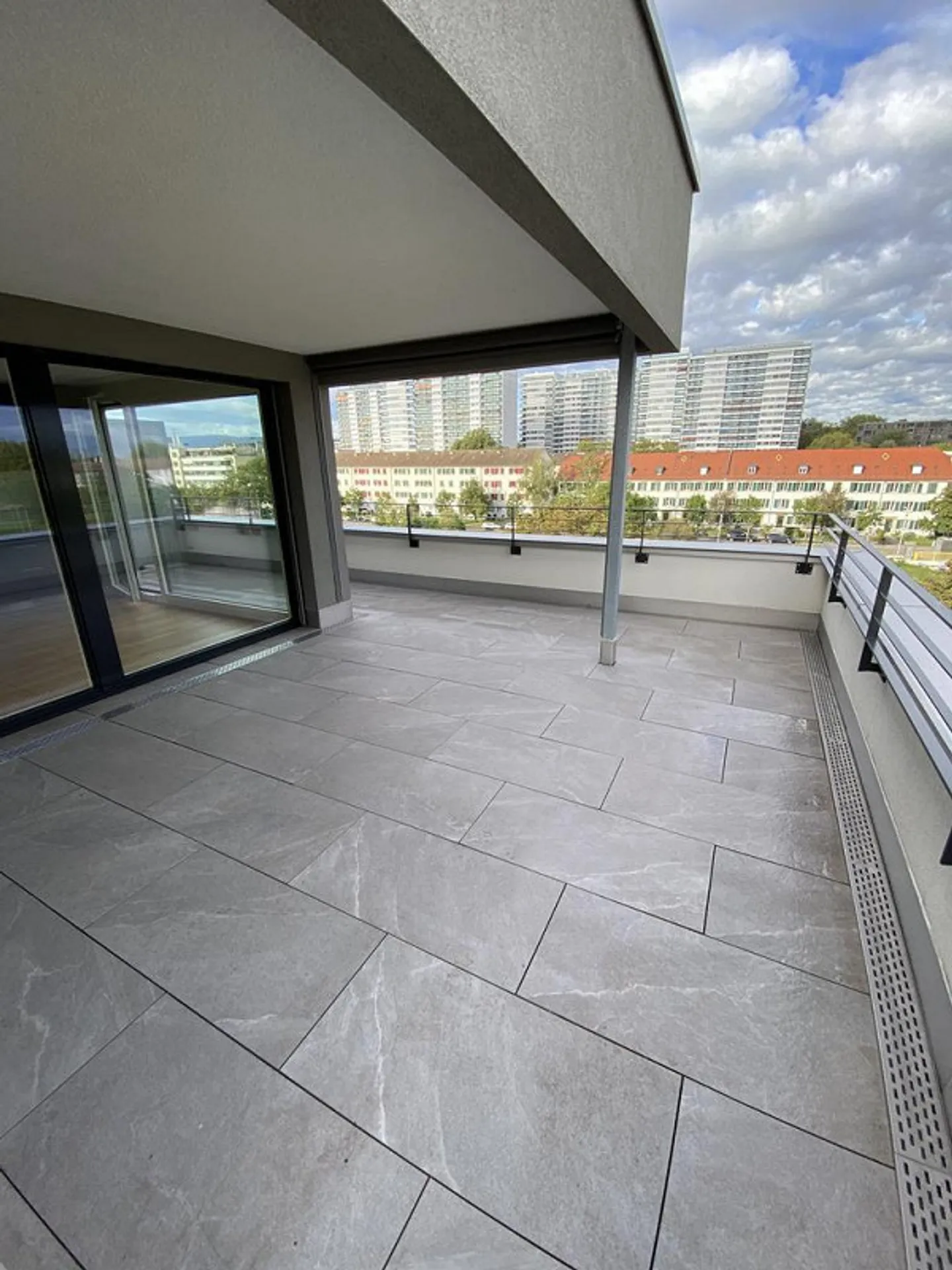 Appartement moderne de 2,5 pièces dans le vert près de la Birs - Photo 5 sur 5