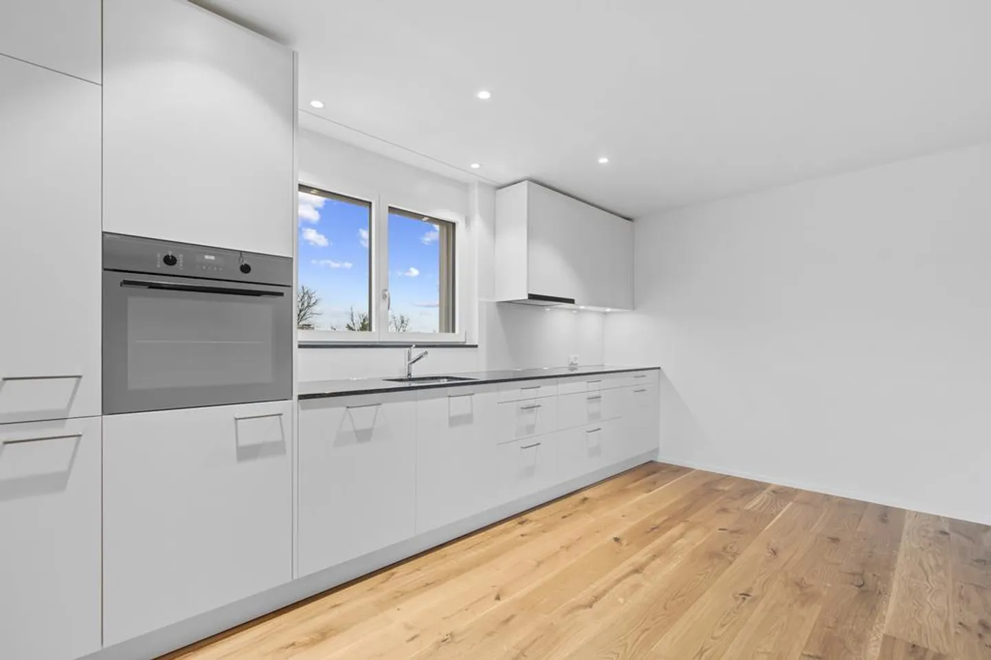 schöne 3.5-Zimmerwohnung mit Gartensitzplatz - Foto 3 von 9