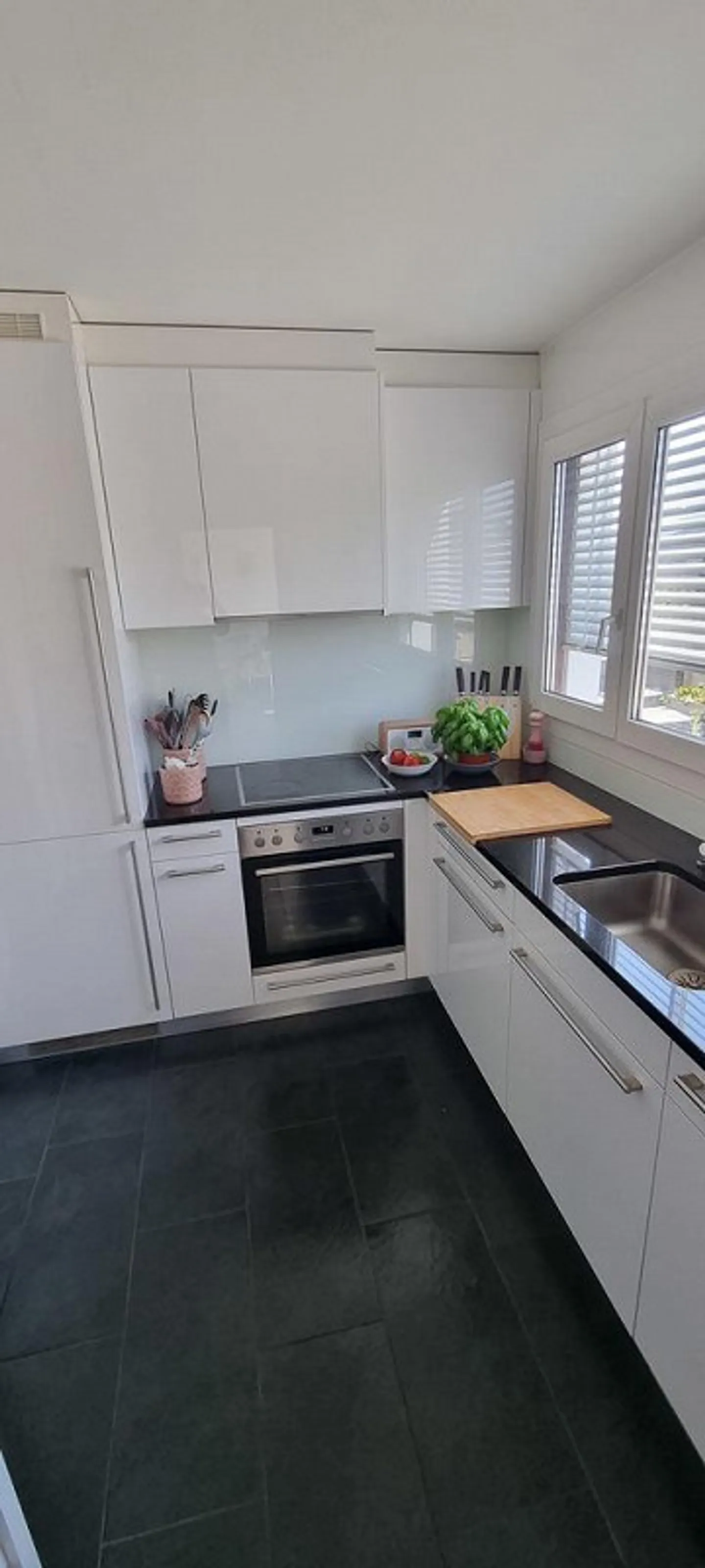 4.5 Zimmer-Dachwohnung mit grosser Terrasse zu vermieten - Foto 3 von 12